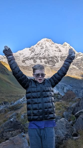 Touren Nepal Treks-Budhanilkantha必去景点