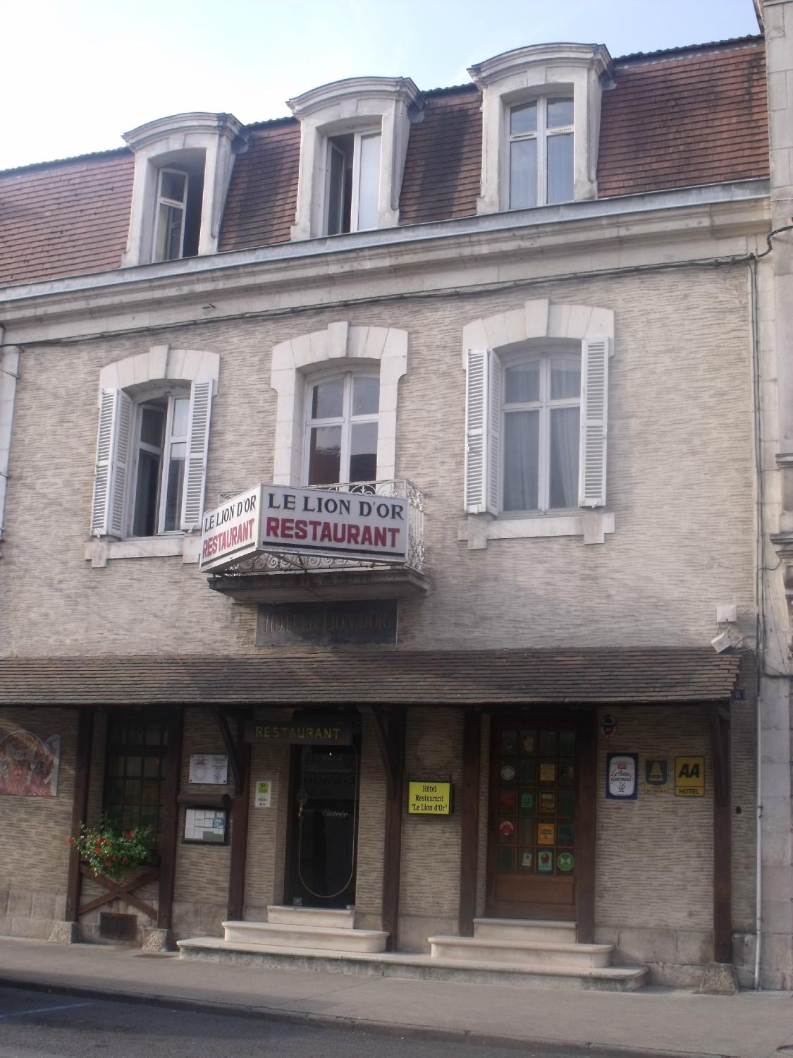 Hotel Le Lion D'or-浴室