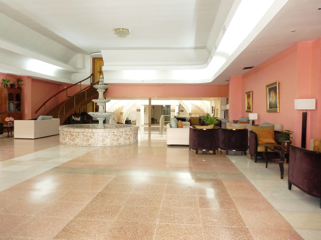 Las Cumbres Hotel & Water Park