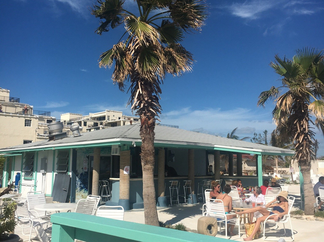 弗里波特酒店住宿-Coral Beach Hotel and Condominiums