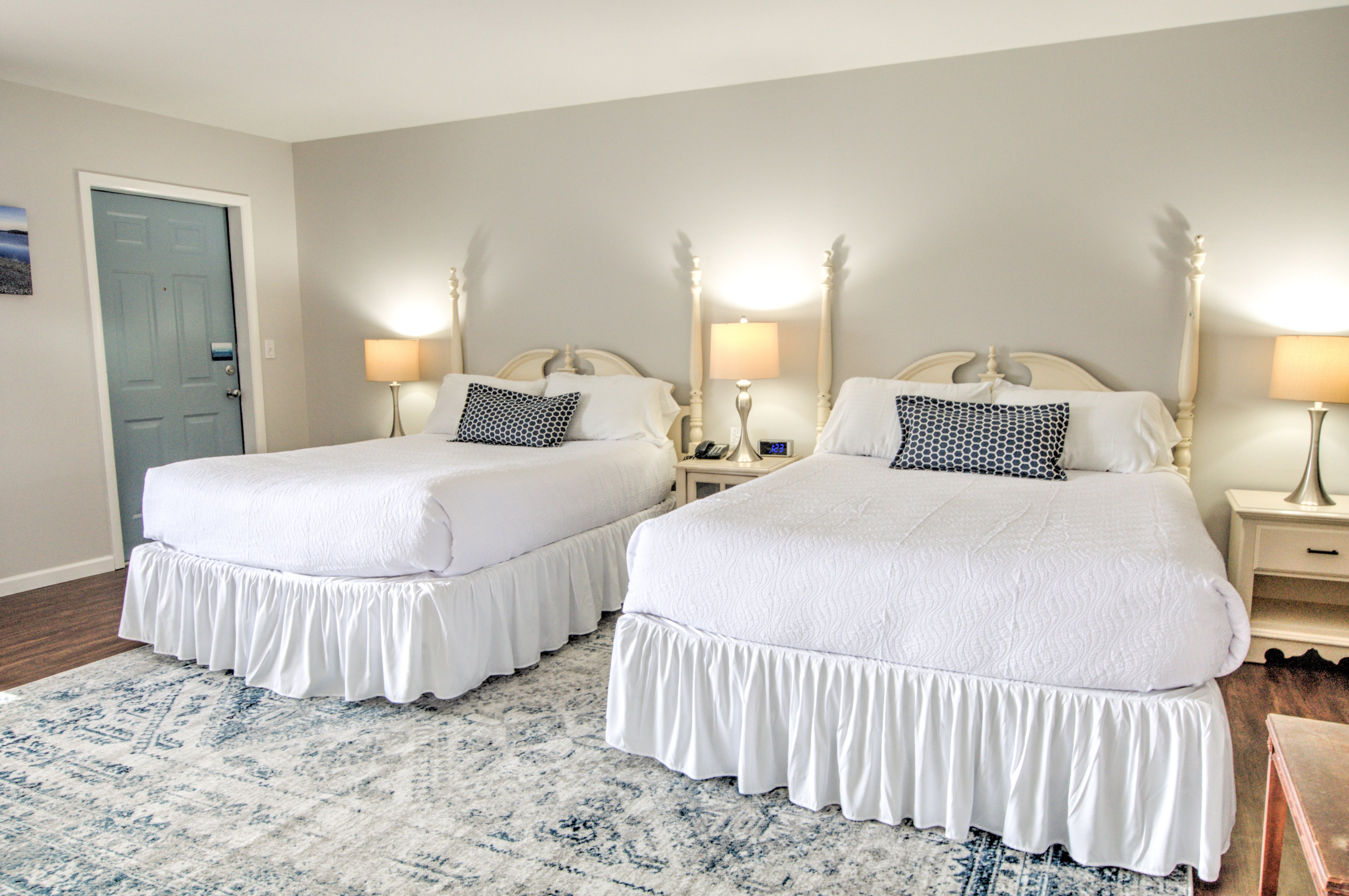 East Shore Lodging-官方