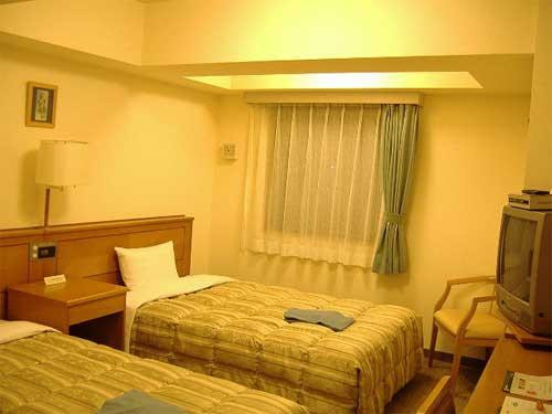 干线长冈间宾馆