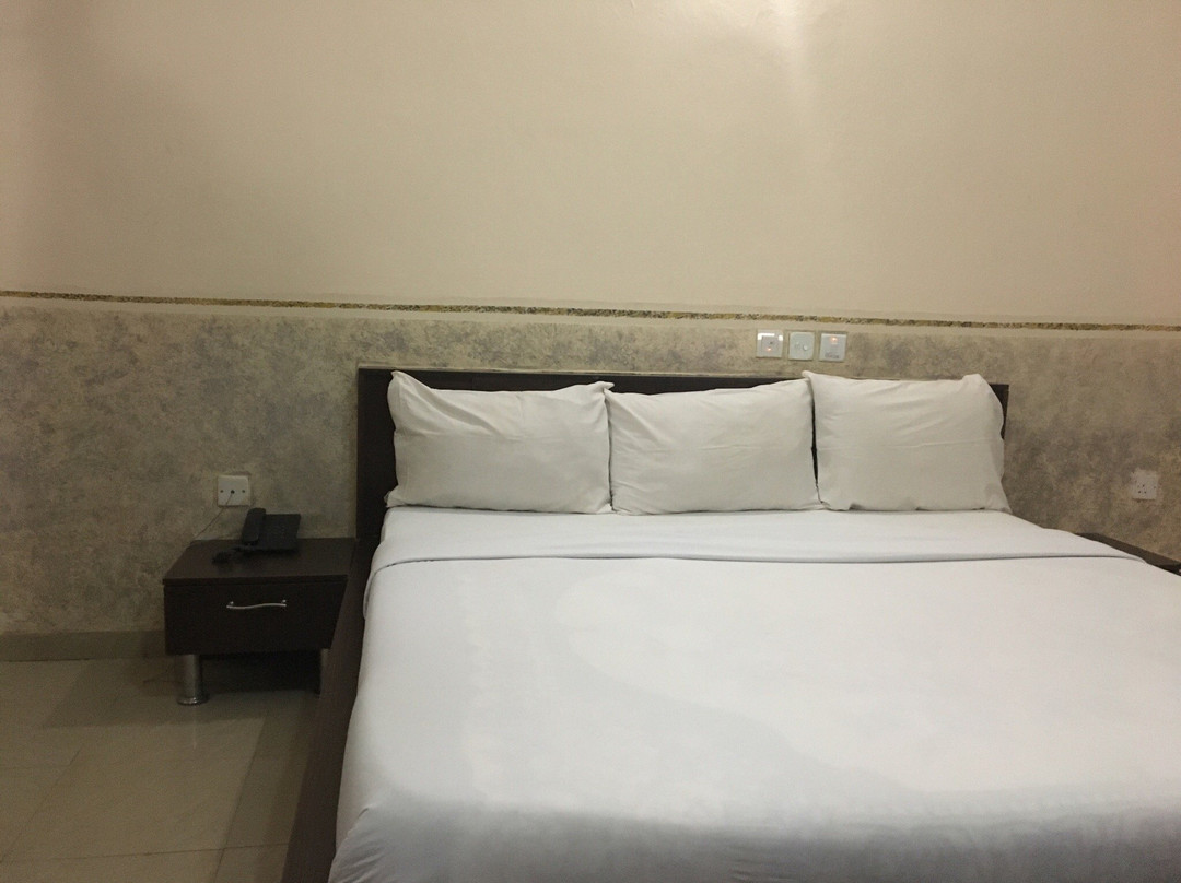 Epitome Hotel Suites Ltd