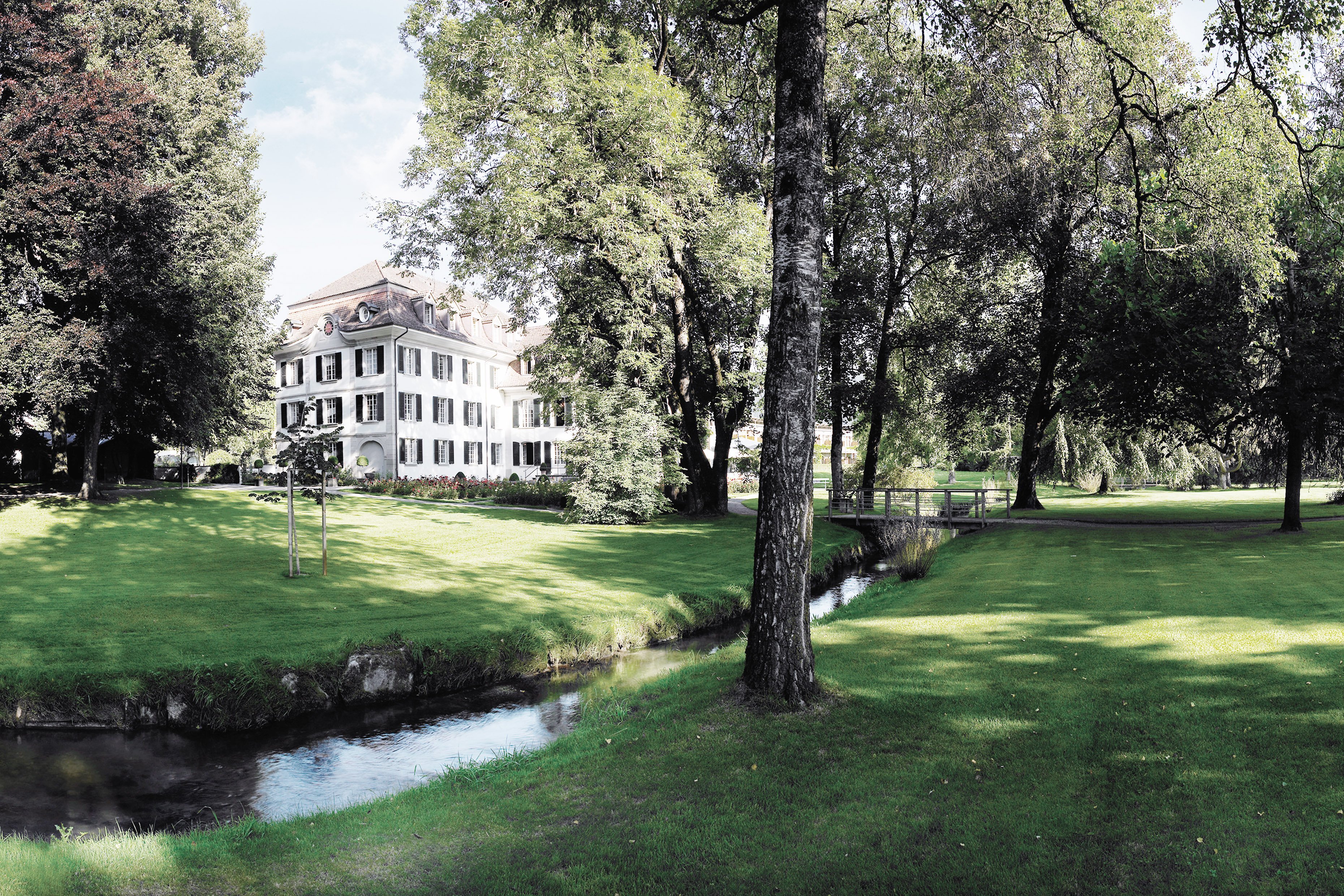 Schloss Huenigen-官方