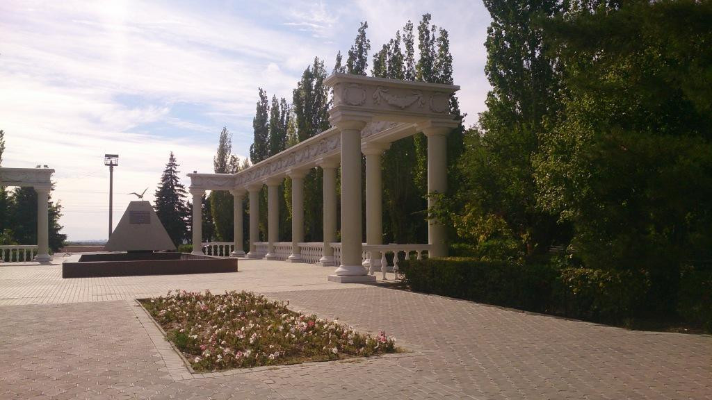 Memorial to the First Builders of Volzhsky景点图片