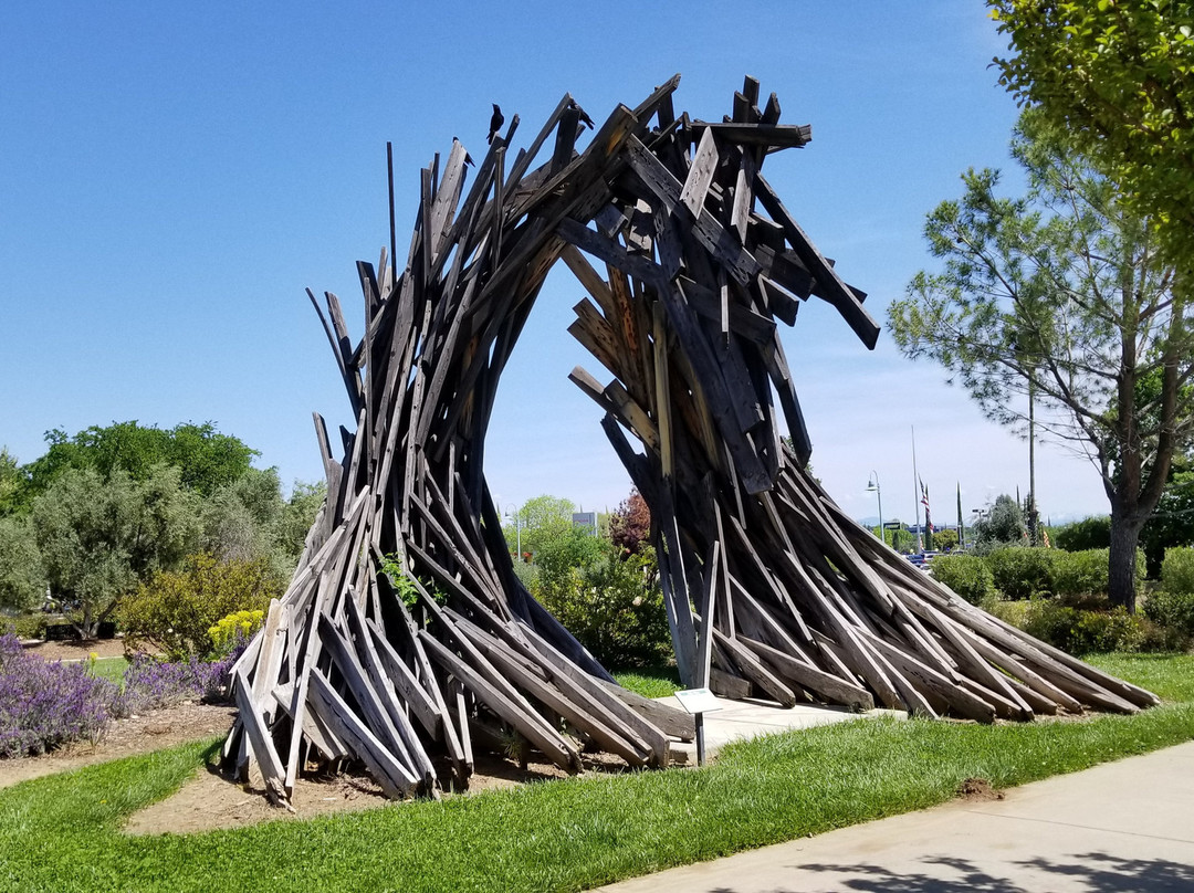 Redding Sculpture Garden景点图片