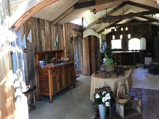 Larrikins Lock-up-Comboyne必去景点