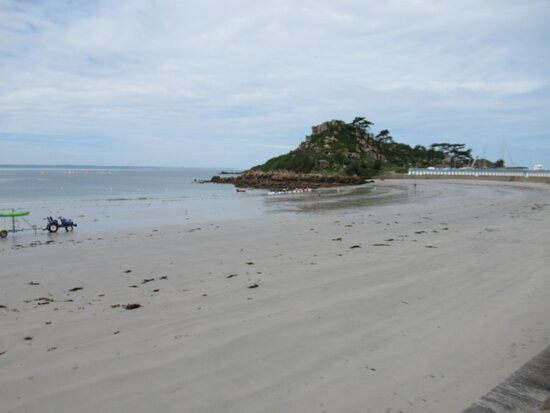 Plage de Tresmeur景点图片