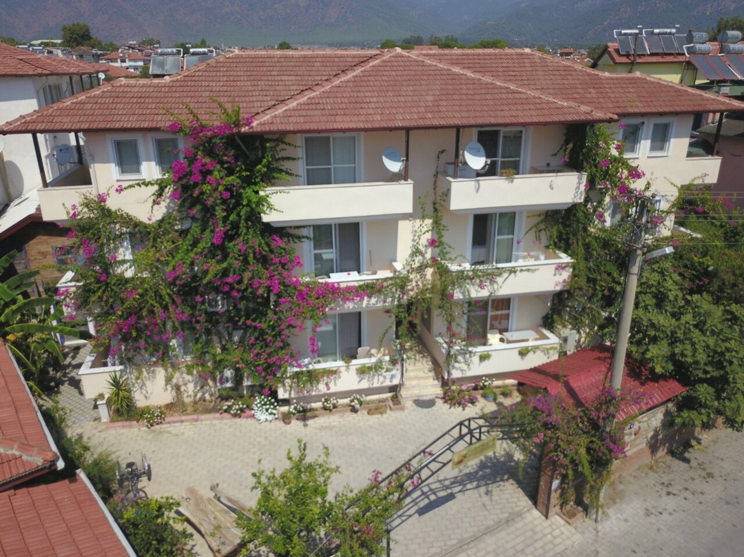 Karya Apartments