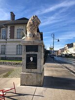 Waisenhaus-Kirche-默德林必去景点