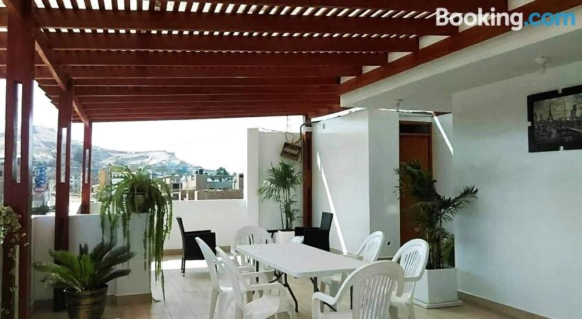 Hospedaje Luna Llena