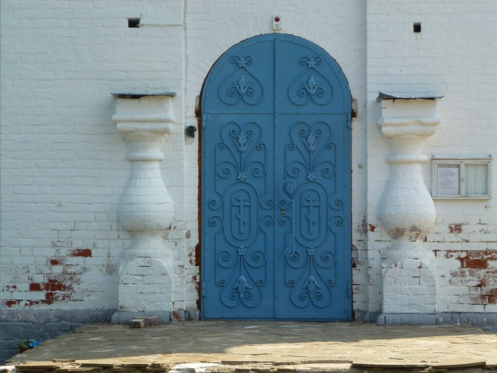 Gustomesovo. Church of the Assumption of the Blessed Virgin Mary景点图片