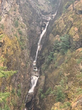 Gorge Creek Falls景点图片