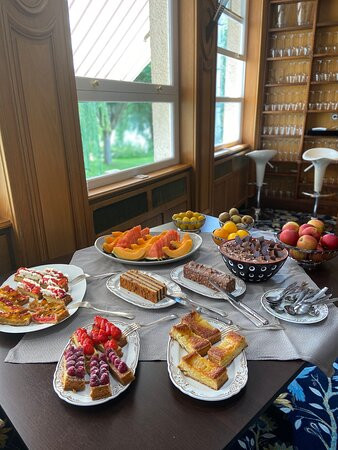 Logis Hostellerie Saint Pierre主图