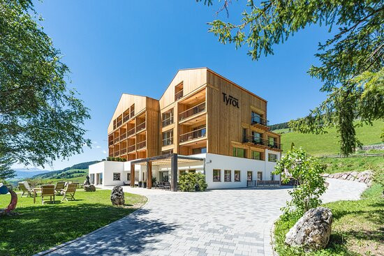 蒂罗尔酒店 主图