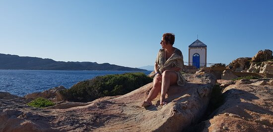 Spiaggia Cala Francese-拉马达莱娜必去景点