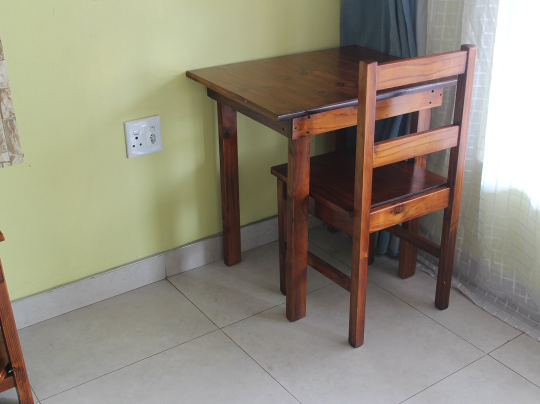 The Green Apple Lodge