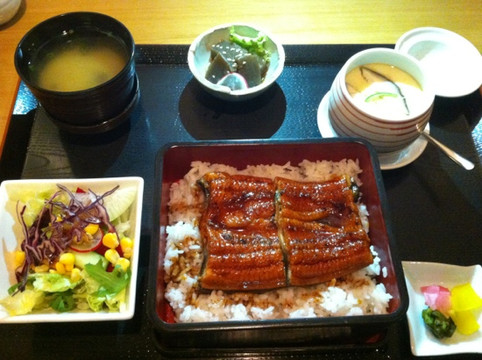 隐泉日本料理主图