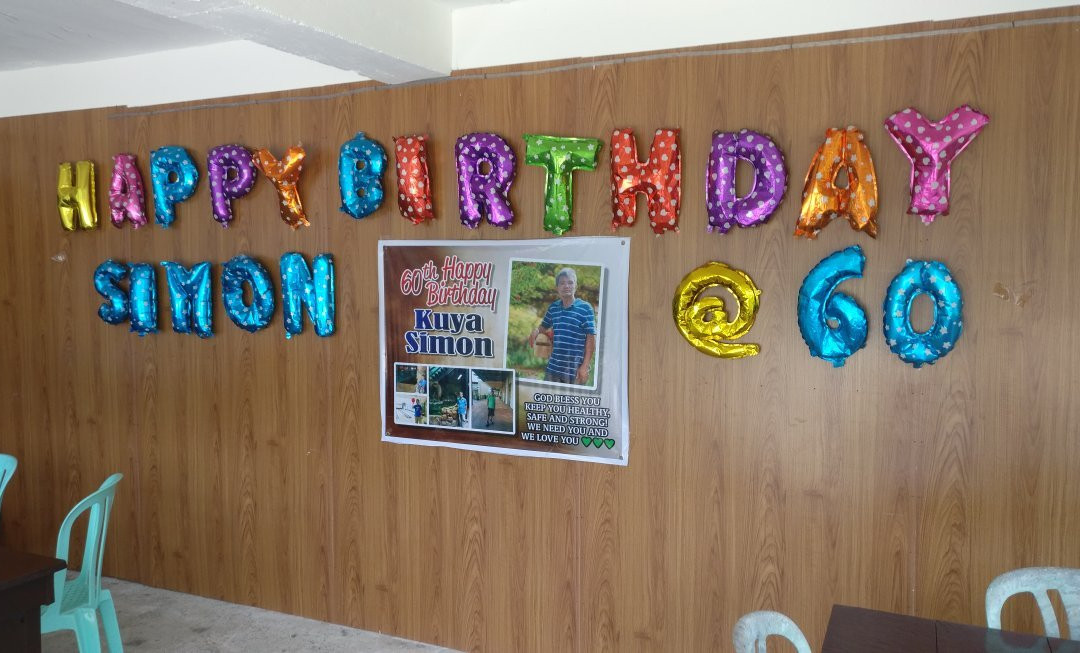 Simon's Viewpoint Inn主图