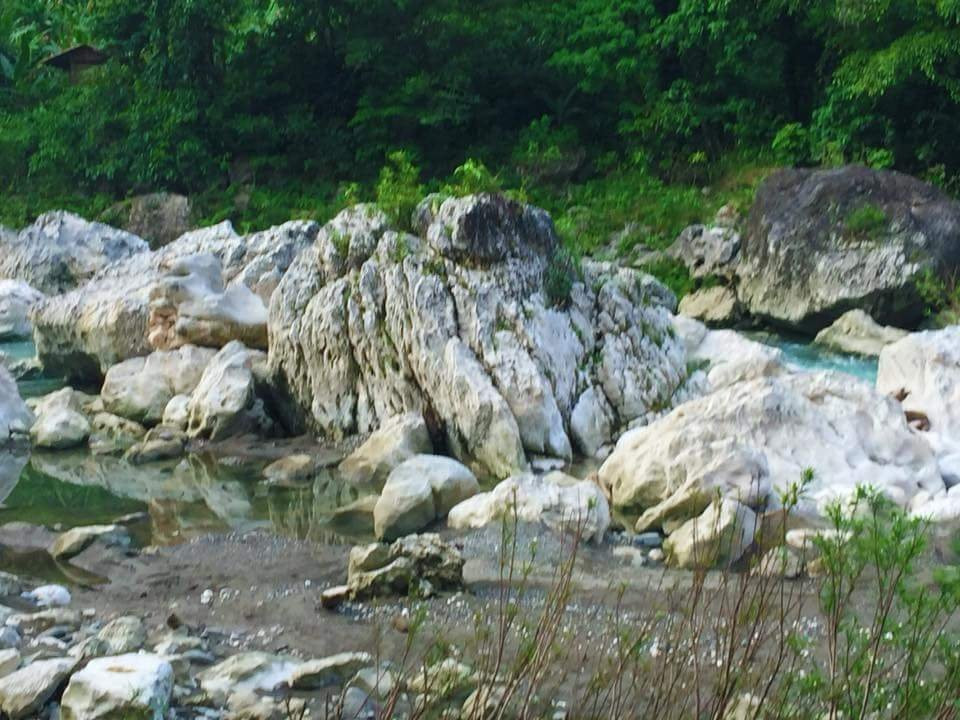 Liktinon White Rocks景点图片