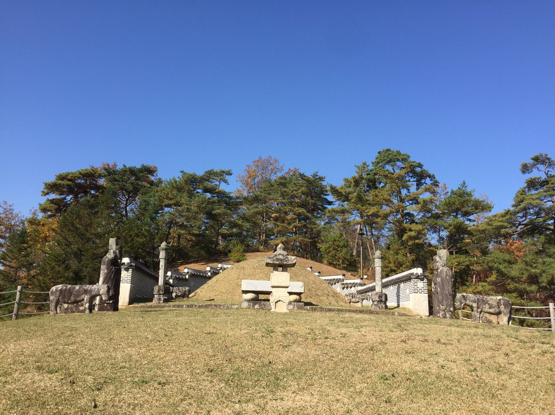 宁越郡旅游景点-宁越庄陵