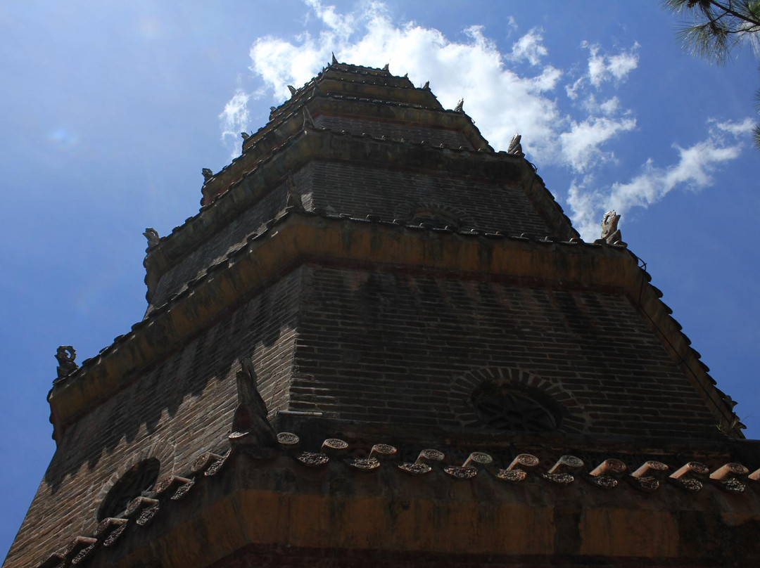 Hue Backpacker Tours - Day Tours景点图片