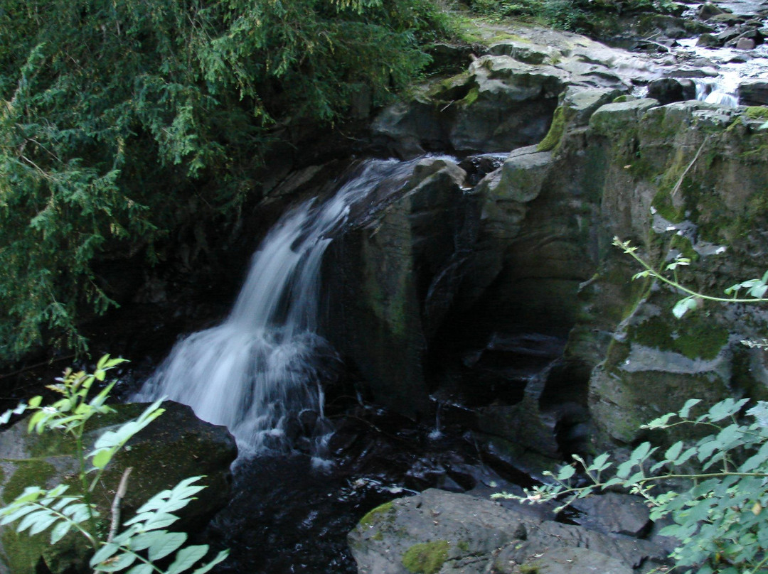 Fairy Falls Waterfall景点图片