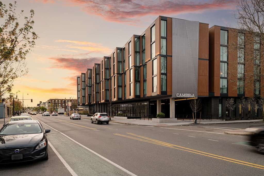 Cambria Hotel Boston Somerville主图