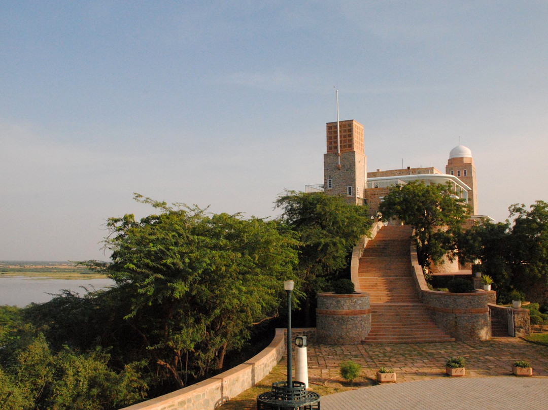 Sardar Samand Lake景点图片