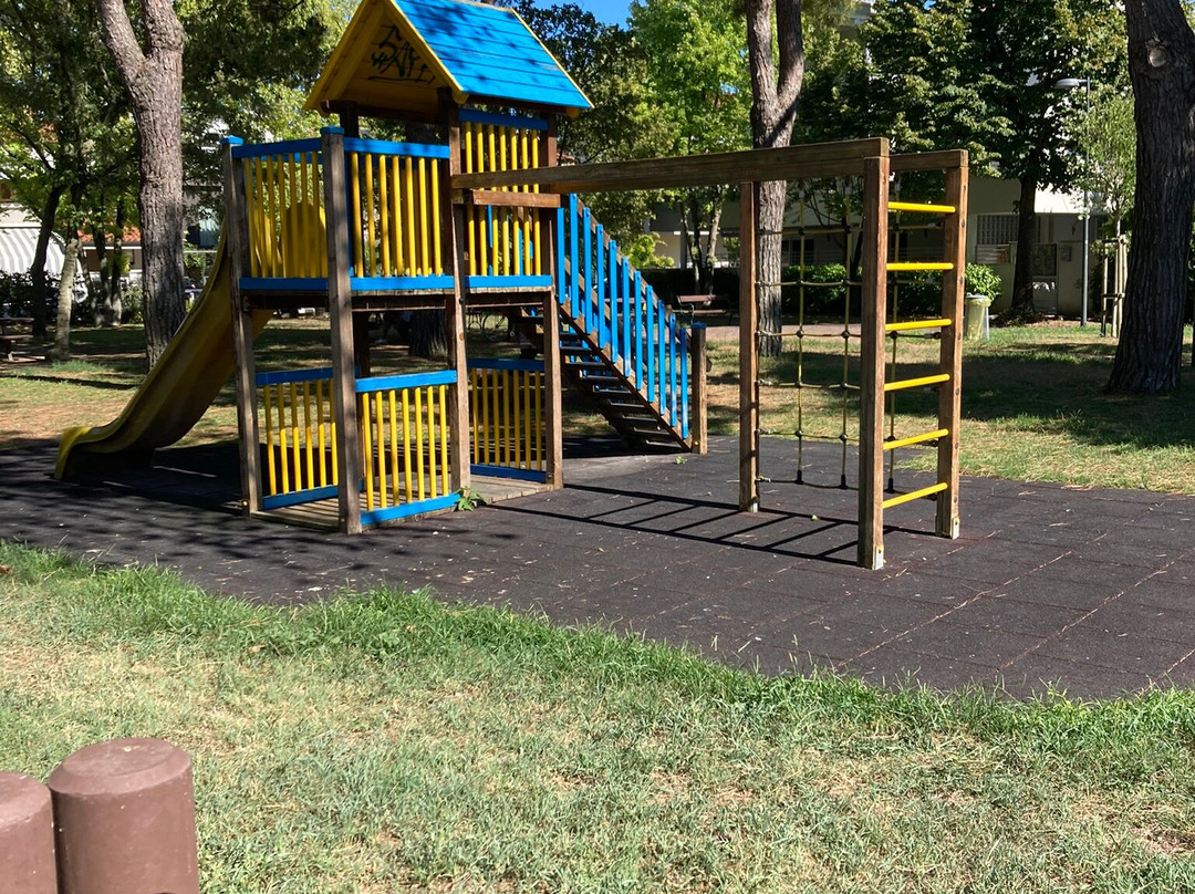 Parco Giochi e Area Picnic