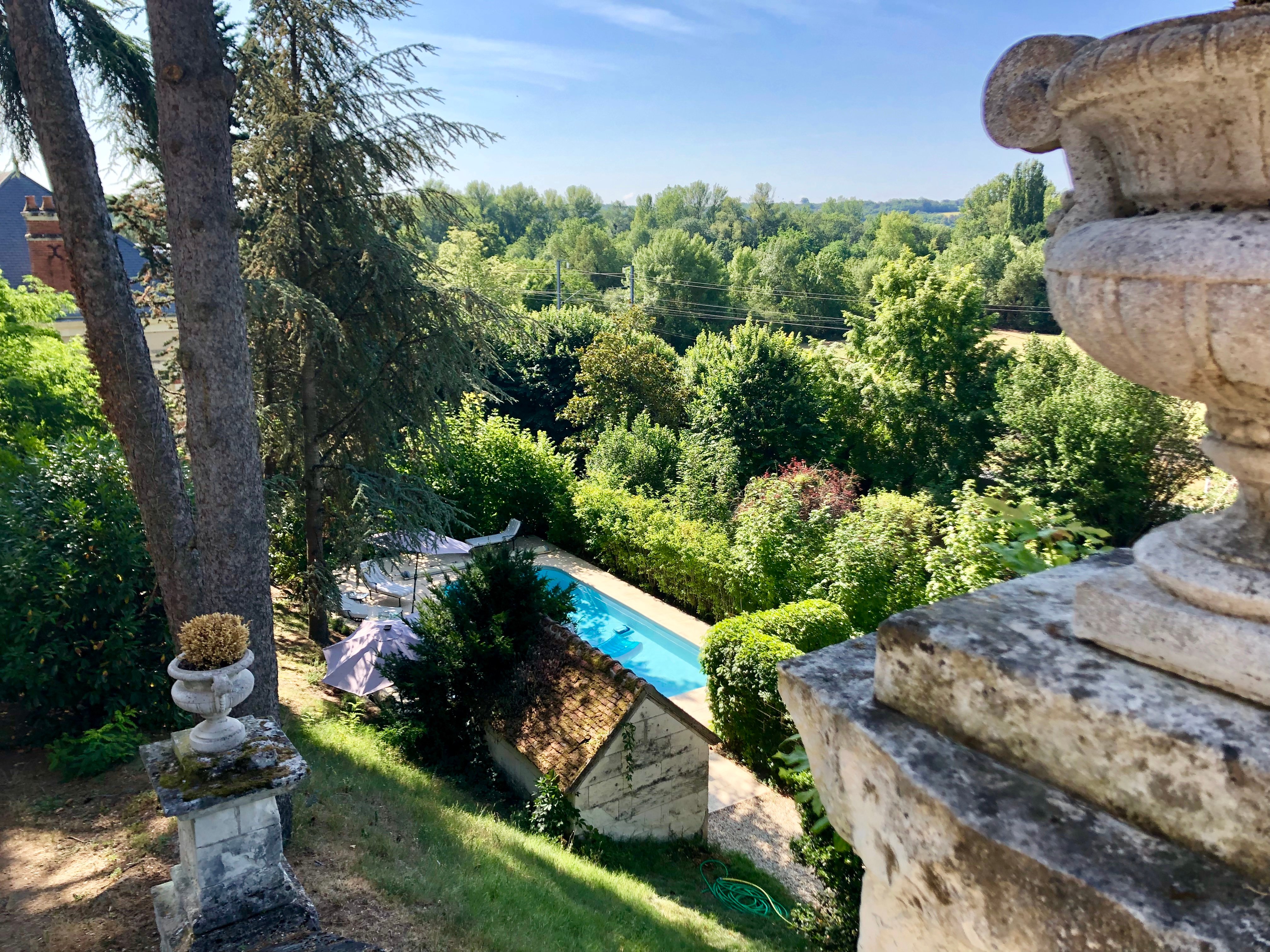 Manoir de la Salle du Roc-官方