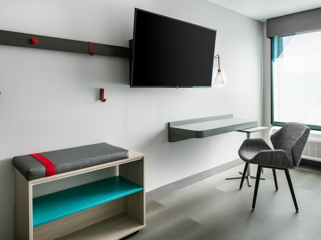 avid Hotels Roseville - Minneapolis North by IHG主图