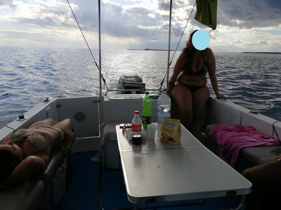 Associazione Vivere il mare-塔兰托必去景点