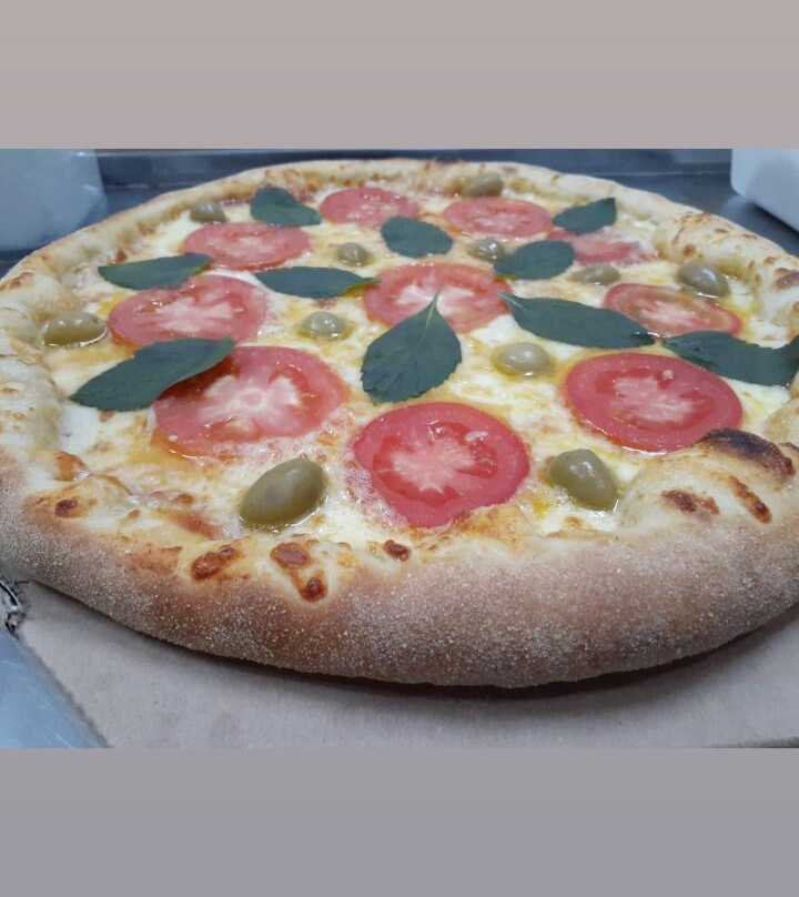 D'gust Pizzaria & Esfiharia