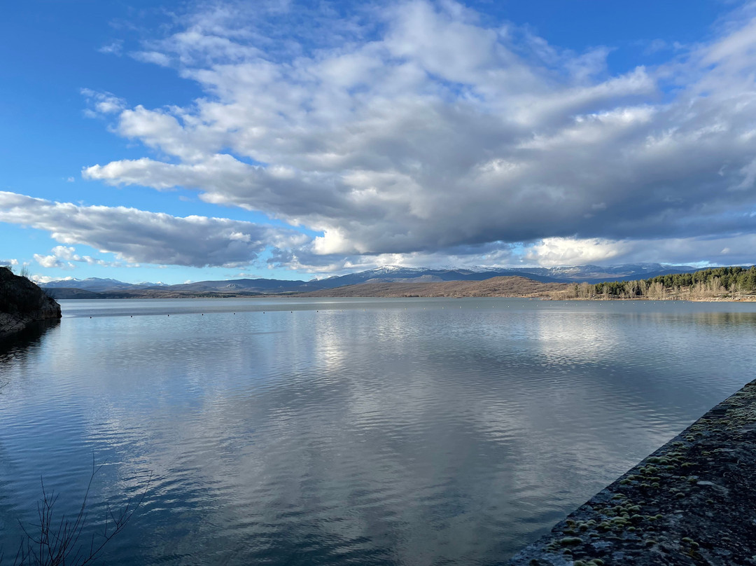 Embalse de Aguilar景点图片