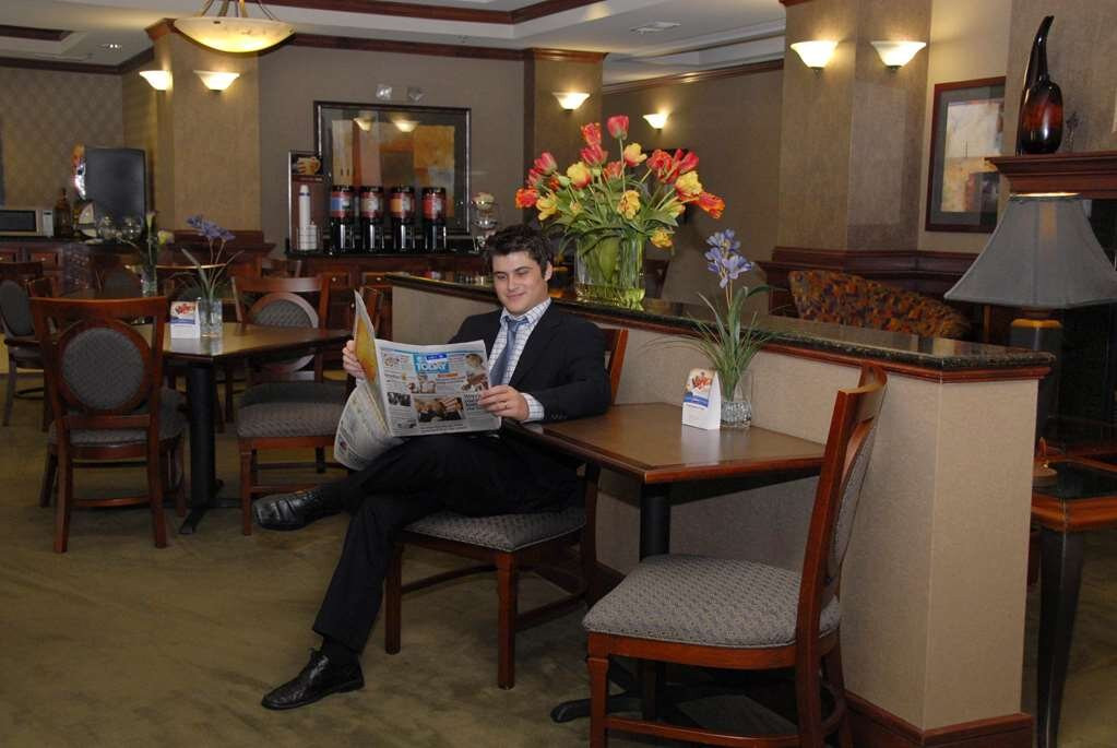 Hampton Inn Van Buren主图