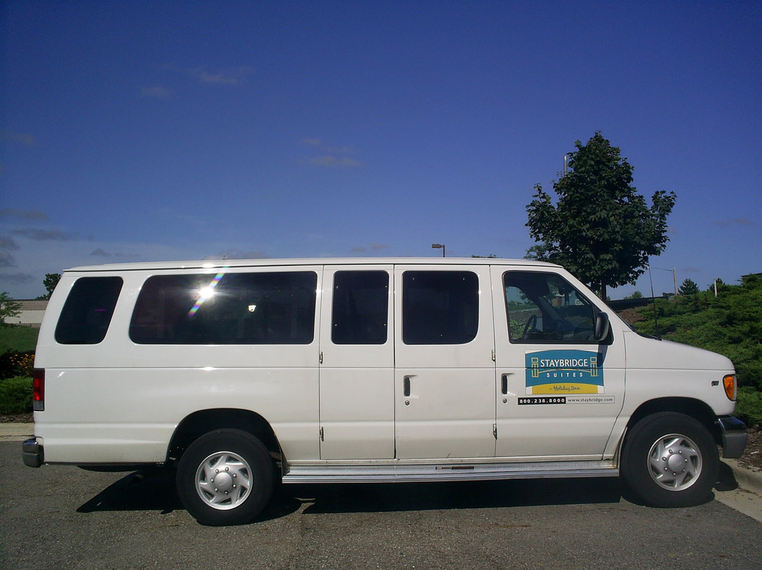 Staybridge Suites Grand Rapids - Airport by IHG主图