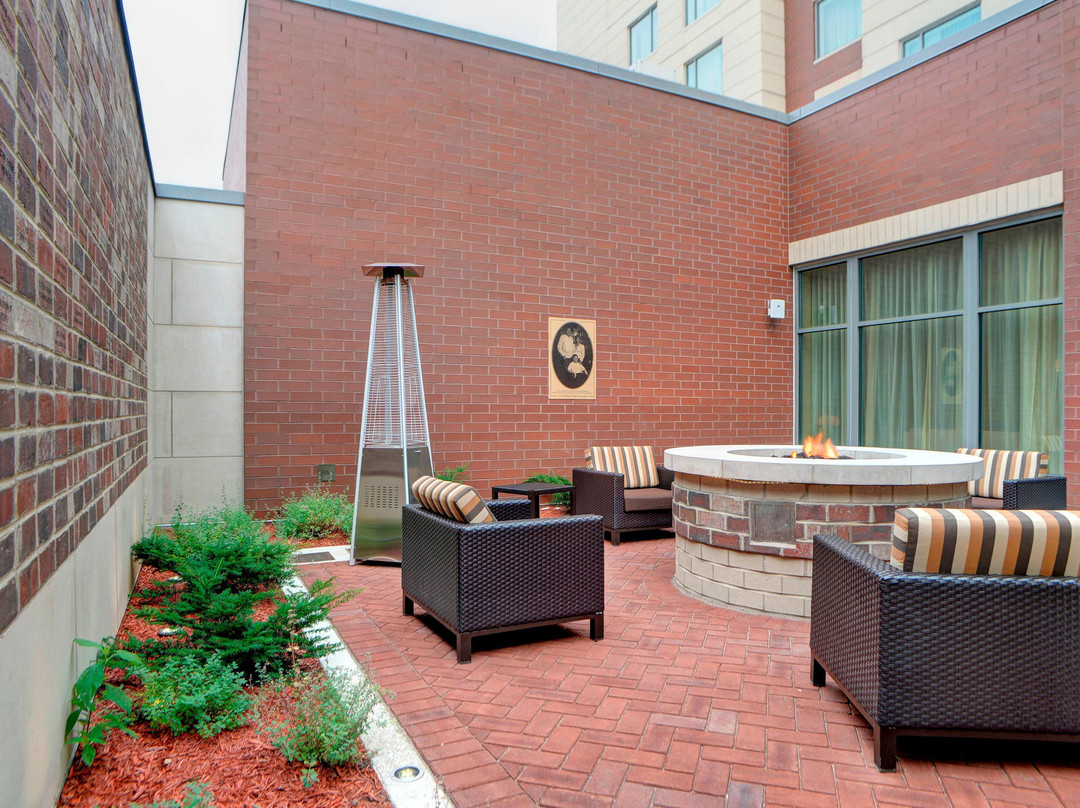 Courtyard by Marriott Muncie at Horizon Convention Center主图