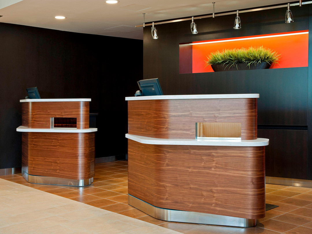 Courtyard by Marriott Chicago Elmhurst/Oakbrook Area主图