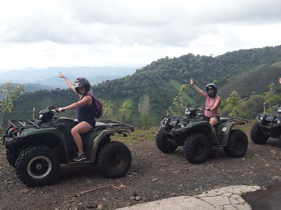 Real Adventure ATV Tours-普罗维登西亚莱斯必去景点