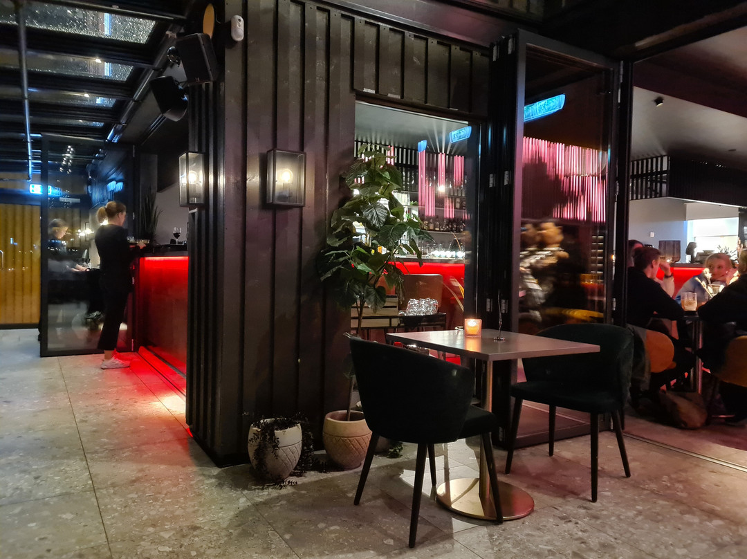 Foyn Bar & Restaurant