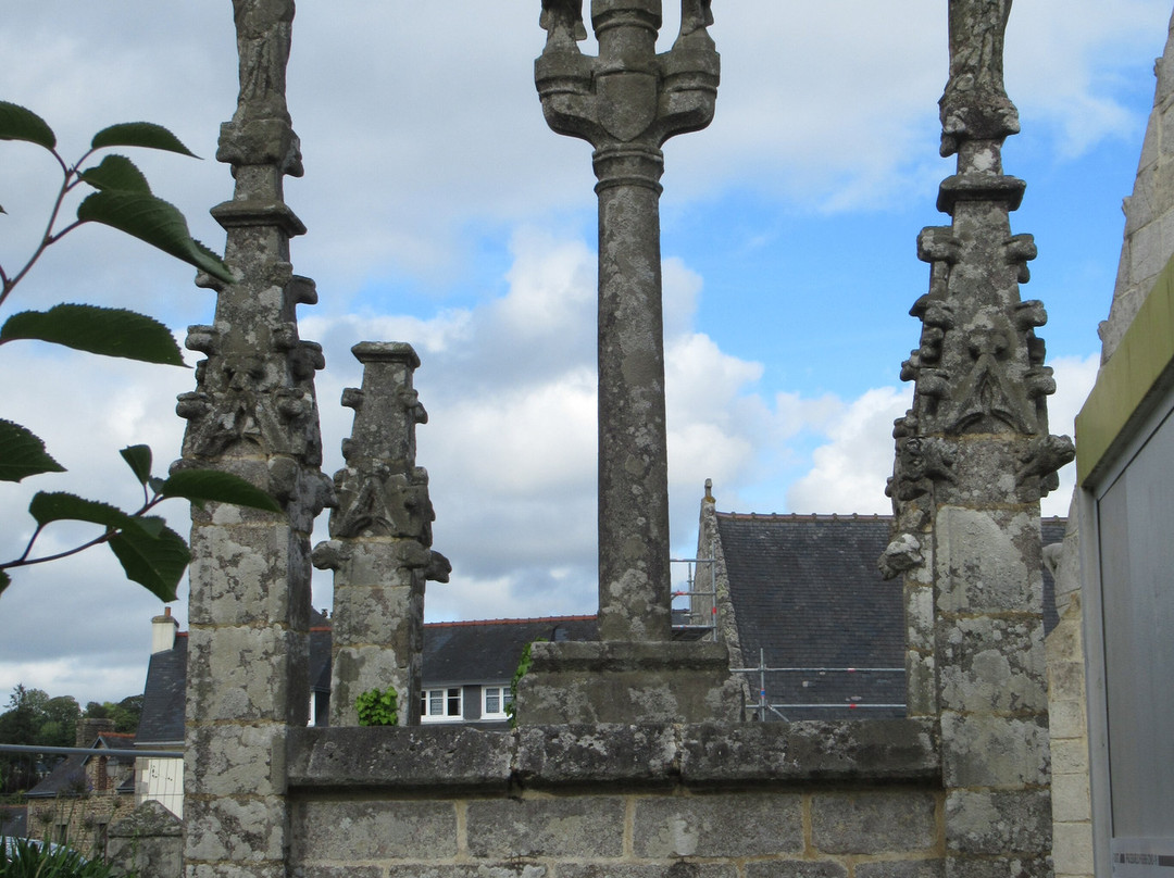 Église Notre-Dame d'Izel Vor景点图片