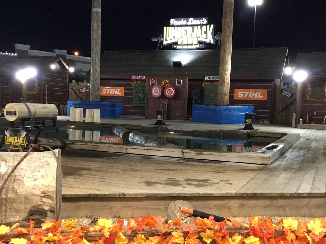 Paula Deen's Lumberjack Feud Supper Show-皮金福奇必去景点