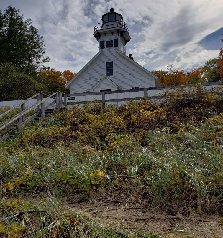 Mission Point Lighthouse景点图片