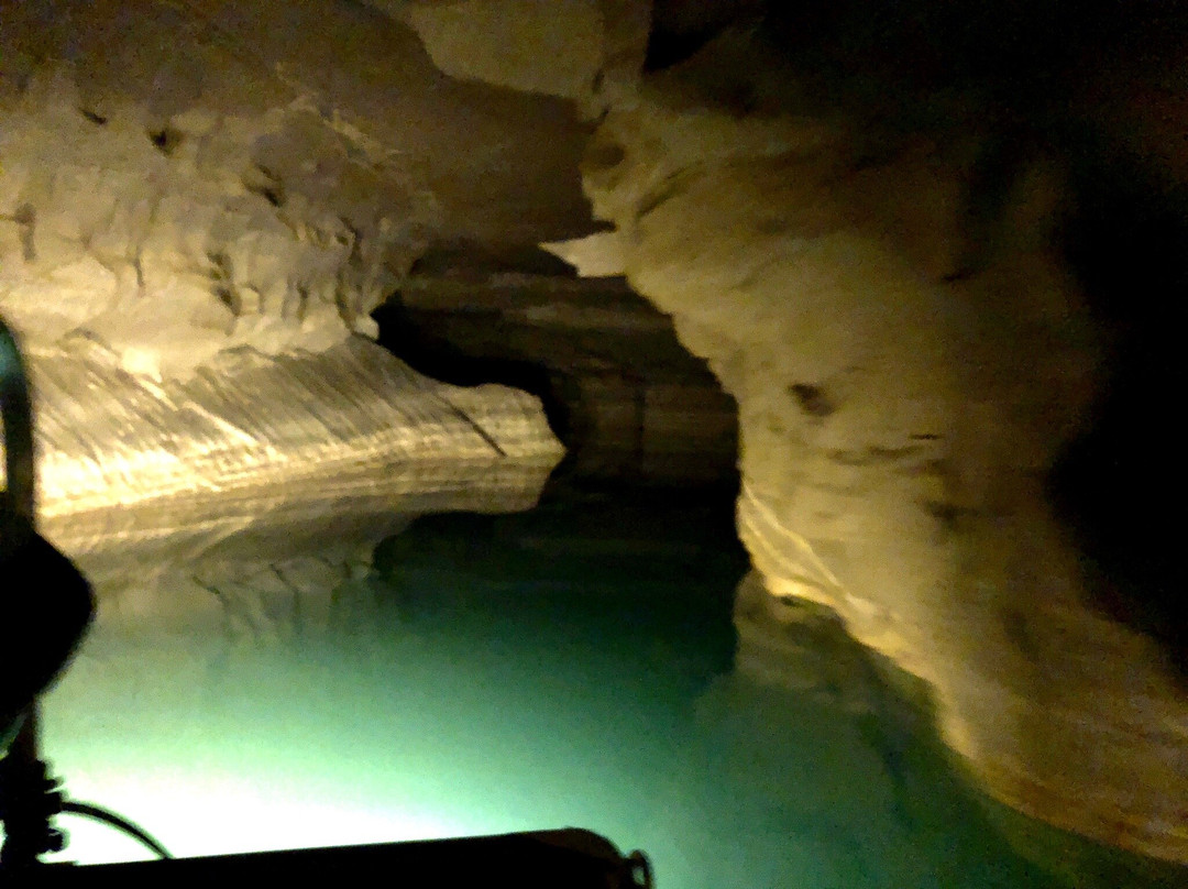 Bluespring Caverns-Bedford必去景点