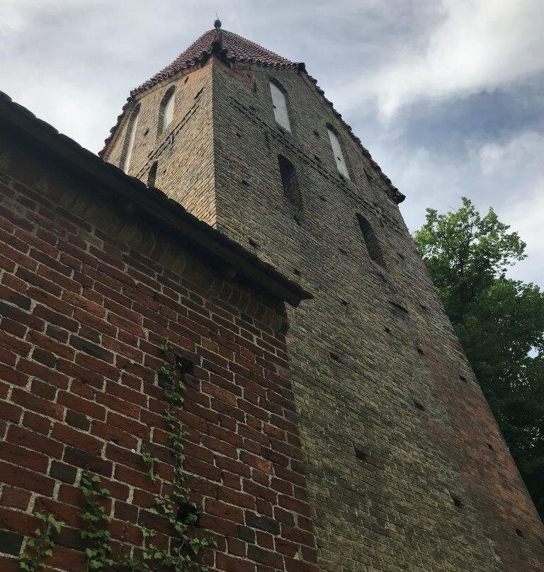 Dorfkirche Stäbelow-Stabelow必去景点
