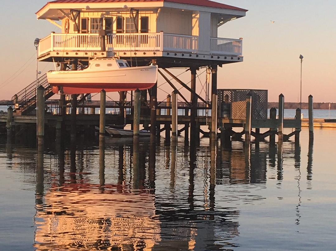 Long Wharf Park景点图片