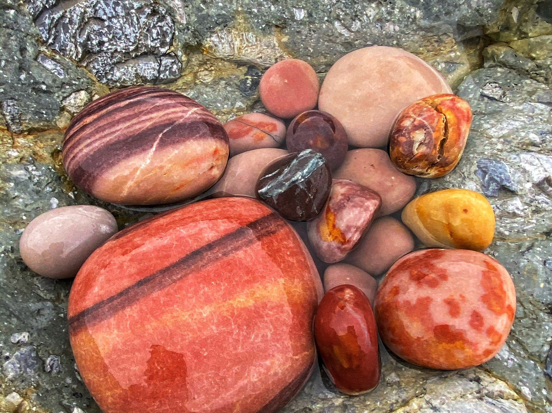 Luovttat - Rullesteinfjaera-Tana必去景点