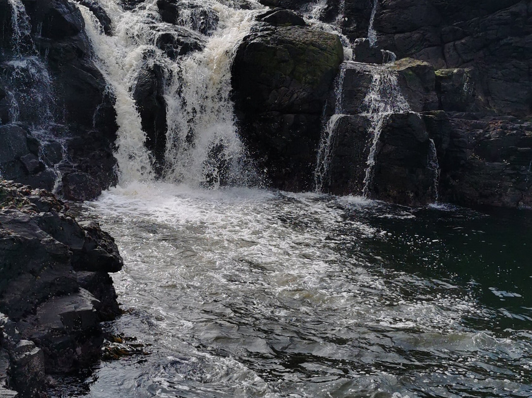 Dunseverick Falls景点图片