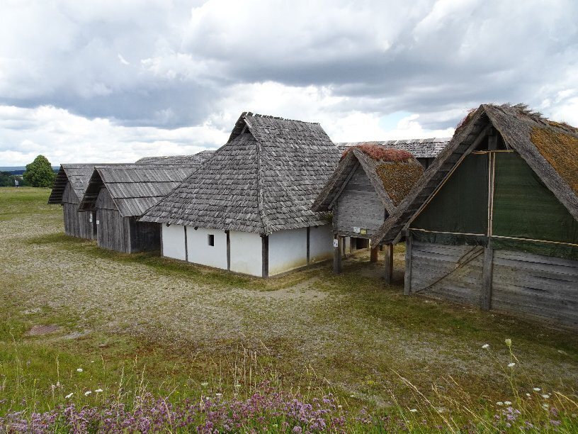 Freilichtmuseum Heuneburg -Keltenstadt Pyrene景点图片